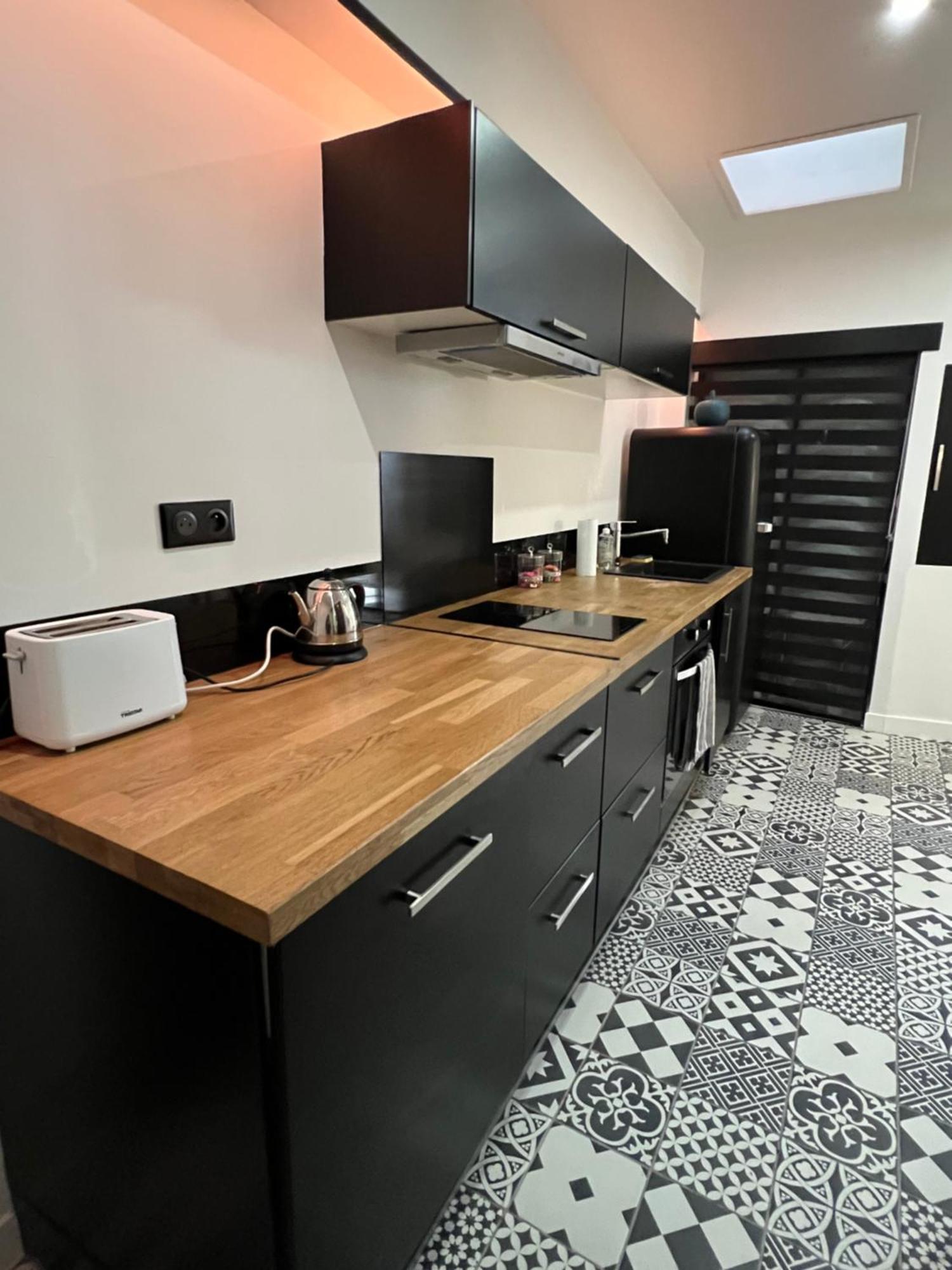 Appartement Avec Jacuzzi Sauna & Home Cinema - Nid D'Angers Ngoại thất bức ảnh